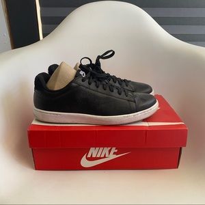 Nike classic tennis ultra leather black size 9 vtg